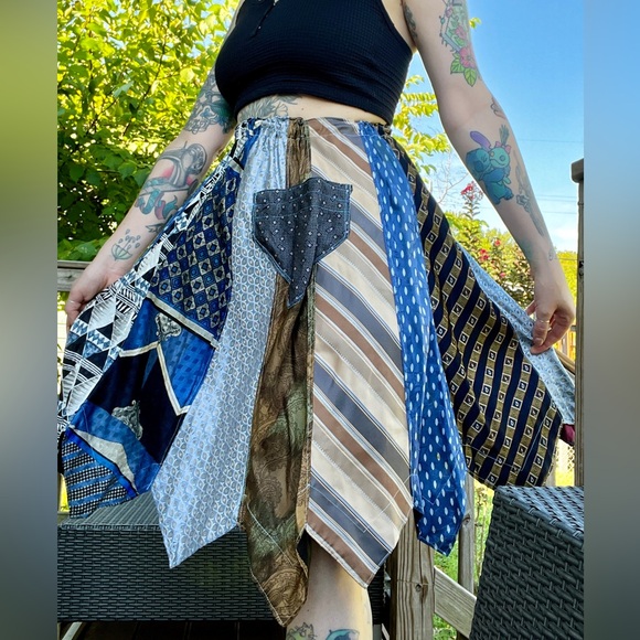 👔 Necktie Festival Skirt 👔 - Picture 3 of 16